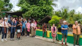 Kunjungan Wisatawan Eco-Wisata ke Hutan Jati Glagah: Laku Nyawiji Wana Glagah